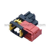 (1544226-1) 3 pin 6.3 series Black male cable plastic automotive electrical connector