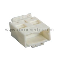 16 pin PBT male automotive wire terminal connector for 7282-8665