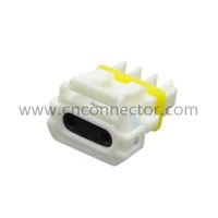 2 pole receptacle socket housing auto connectors 52117-0243