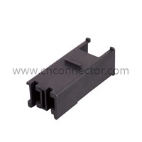 2 poles male automotive connectors black