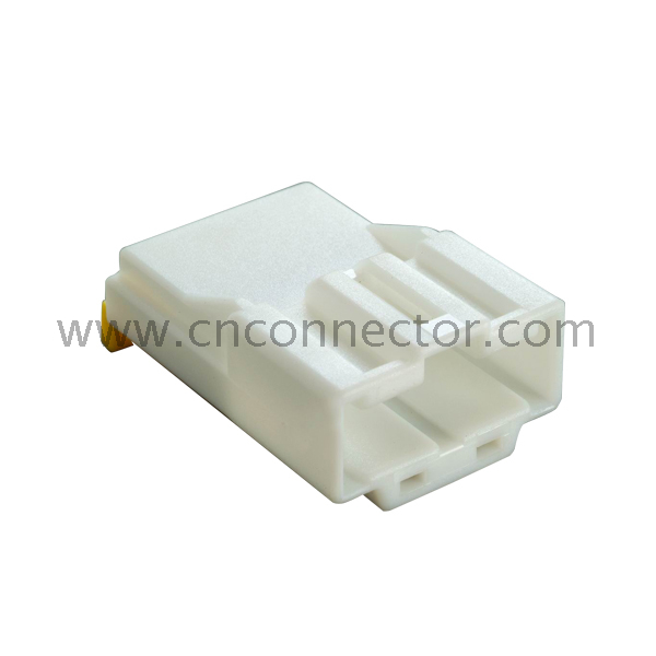 8 pin male PBT unsealed 6098-1117 connector