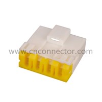 8 pin plastic female connector for automotive housing application